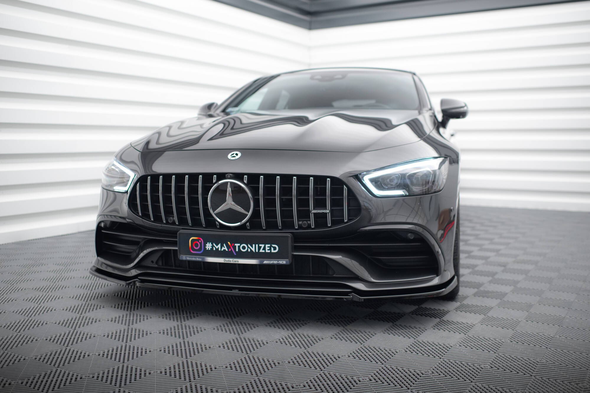 FRONT SPLITTER V.2 MERCEDES-AMG GT 53 4-DOOR COUPE – Maxton Design USA
