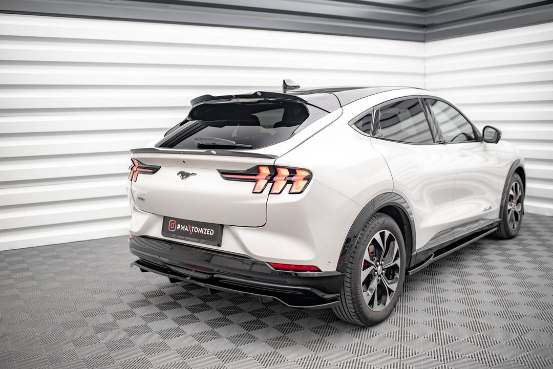 CENTRAL REAR SPLITTER (WITH VERTICAL BARS) FORD MUSTANG MACH-E MK1