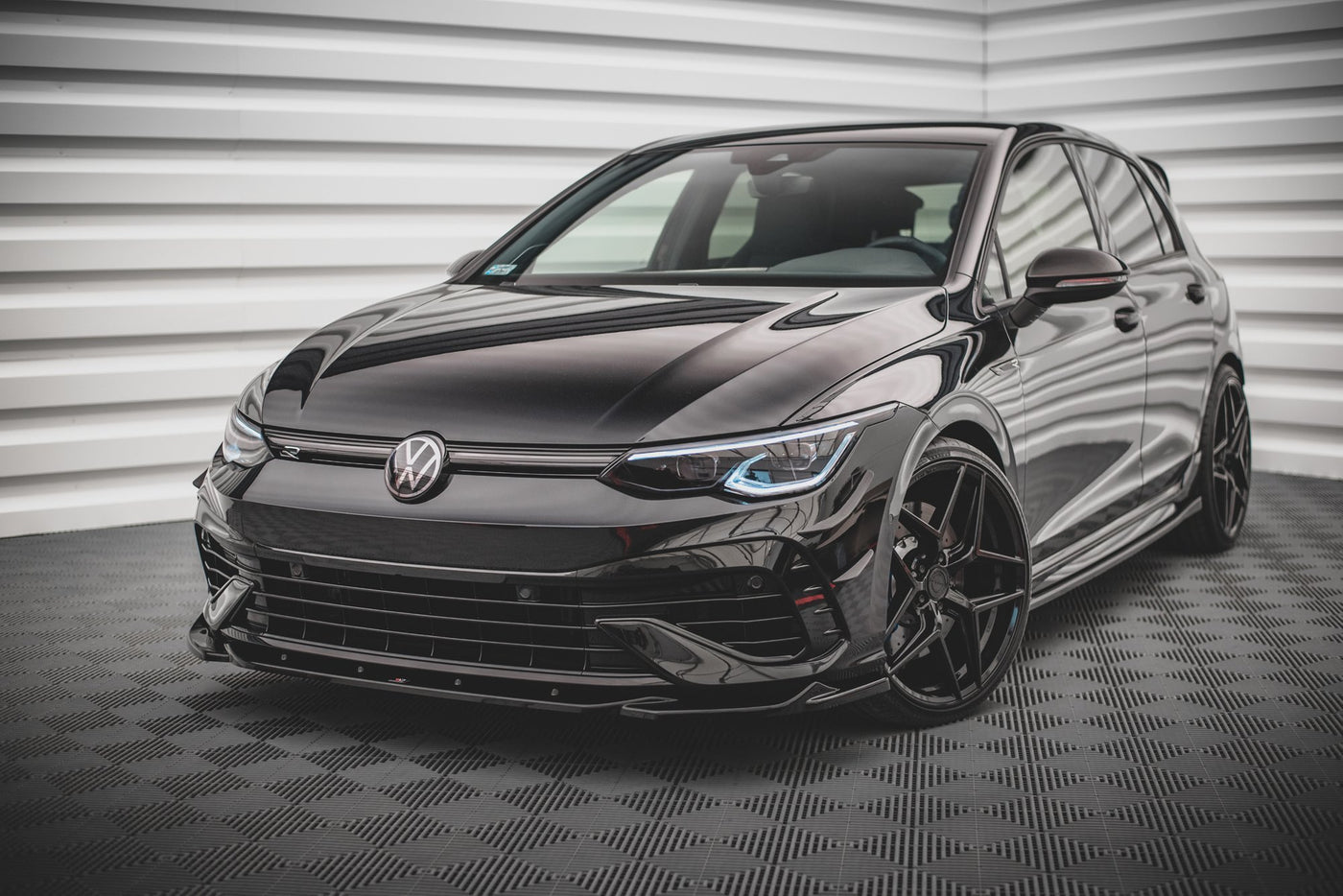 Moddified Golf R Golf R MK8 – Maxton Design USA