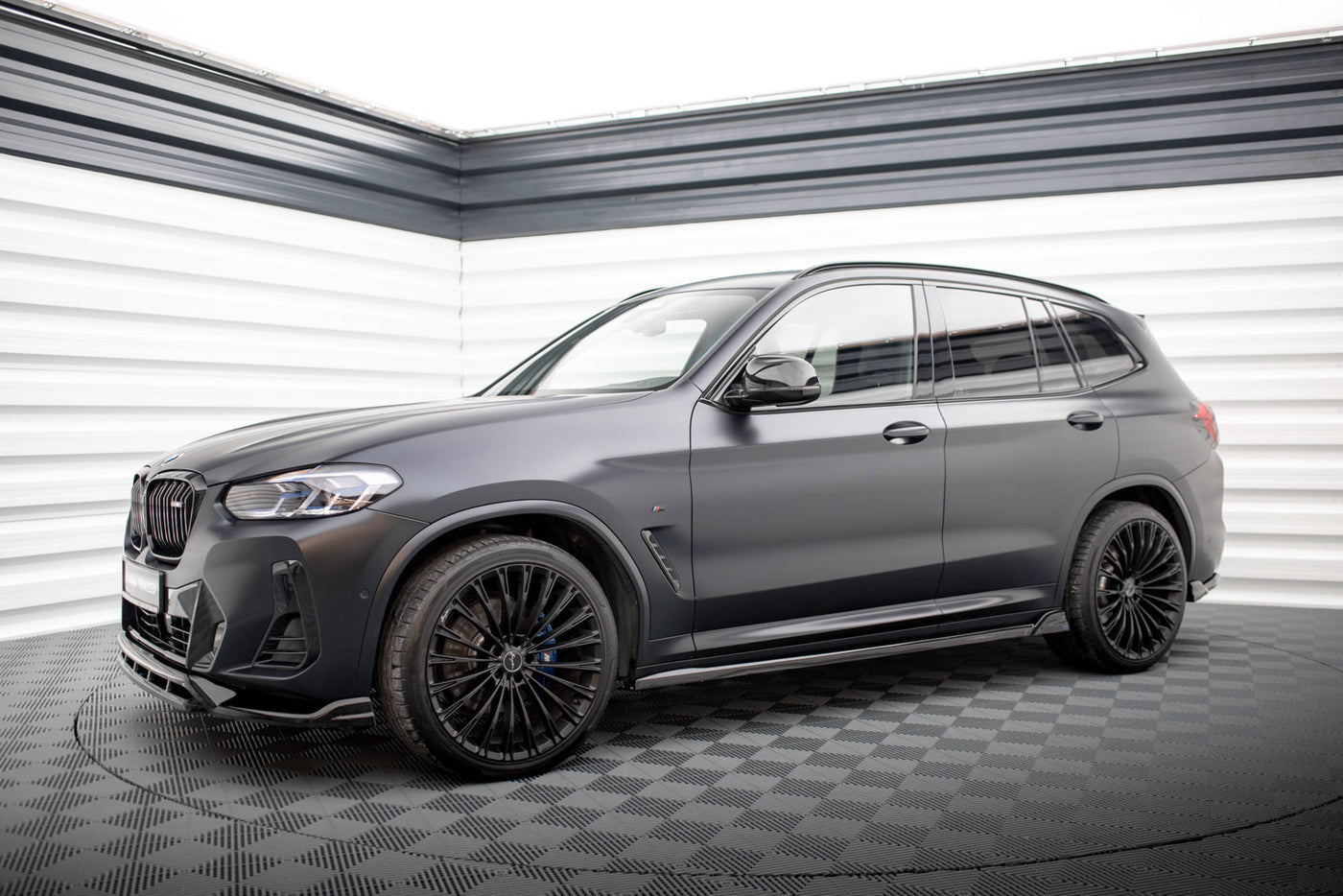 BMW X3 G01 M-PAKET Facelift LCI ab 2021 Stoßstange hinten 6x PDC 8081855 EUR 250,00 - DE BMW X3 G01 M-PAKET Facelift LCI ab 2021 Stoßstange hinten 6x PDC 8081855 EUR 250,00 - DE