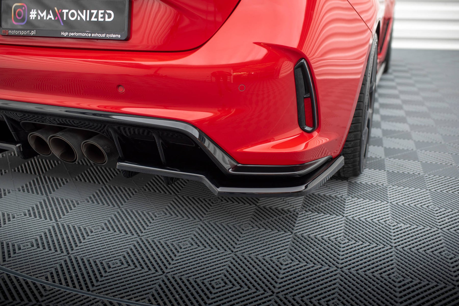 CENTRAL REAR SPLITTER (WITH VERTICAL BARS) V.1 HONDA CIVIC TYPE-R MK 1 ...