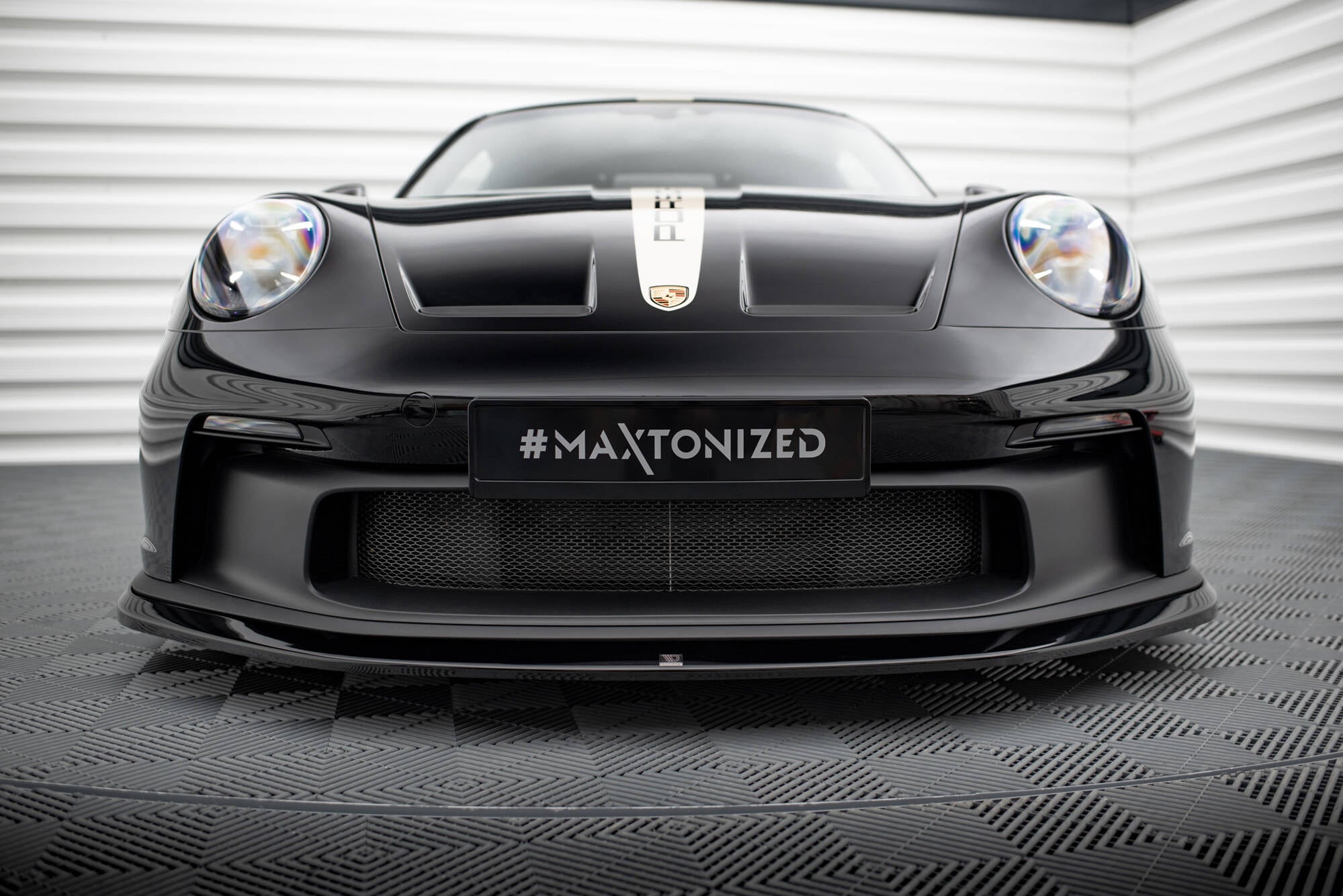 FRONT SPLITTER PORSCHE 911 992 GT3 – Maxton Design USA