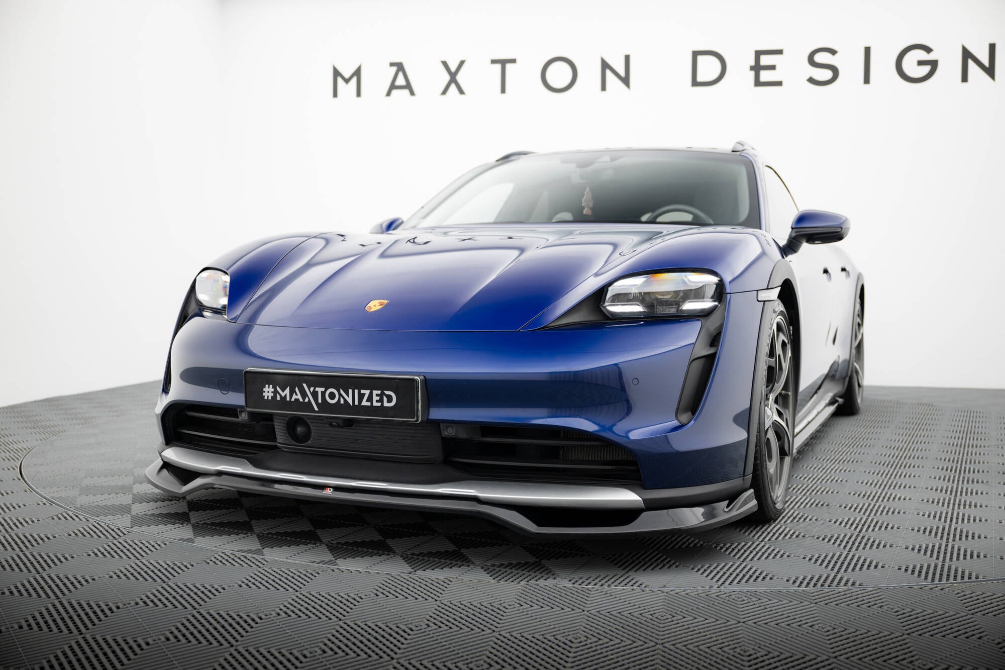 Front Splitter Porsche Taycan Cross Turismo 4S – Maxton Design USA