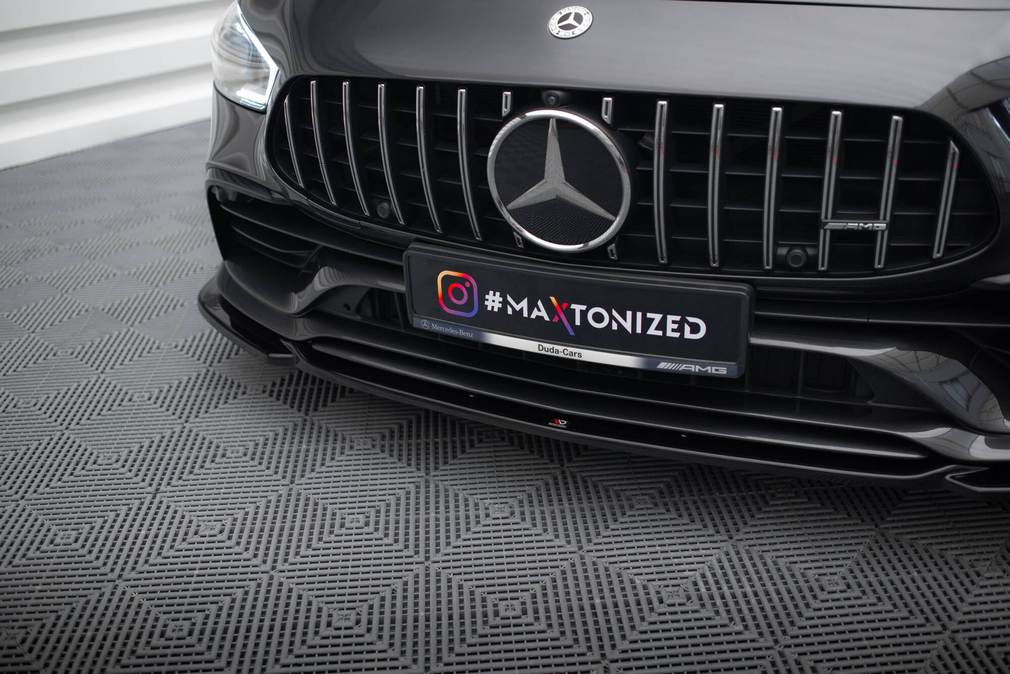 FRONT SPLITTER V.1 MERCEDES-AMG GT 53 4-DOOR COUPE – Maxton Design USA