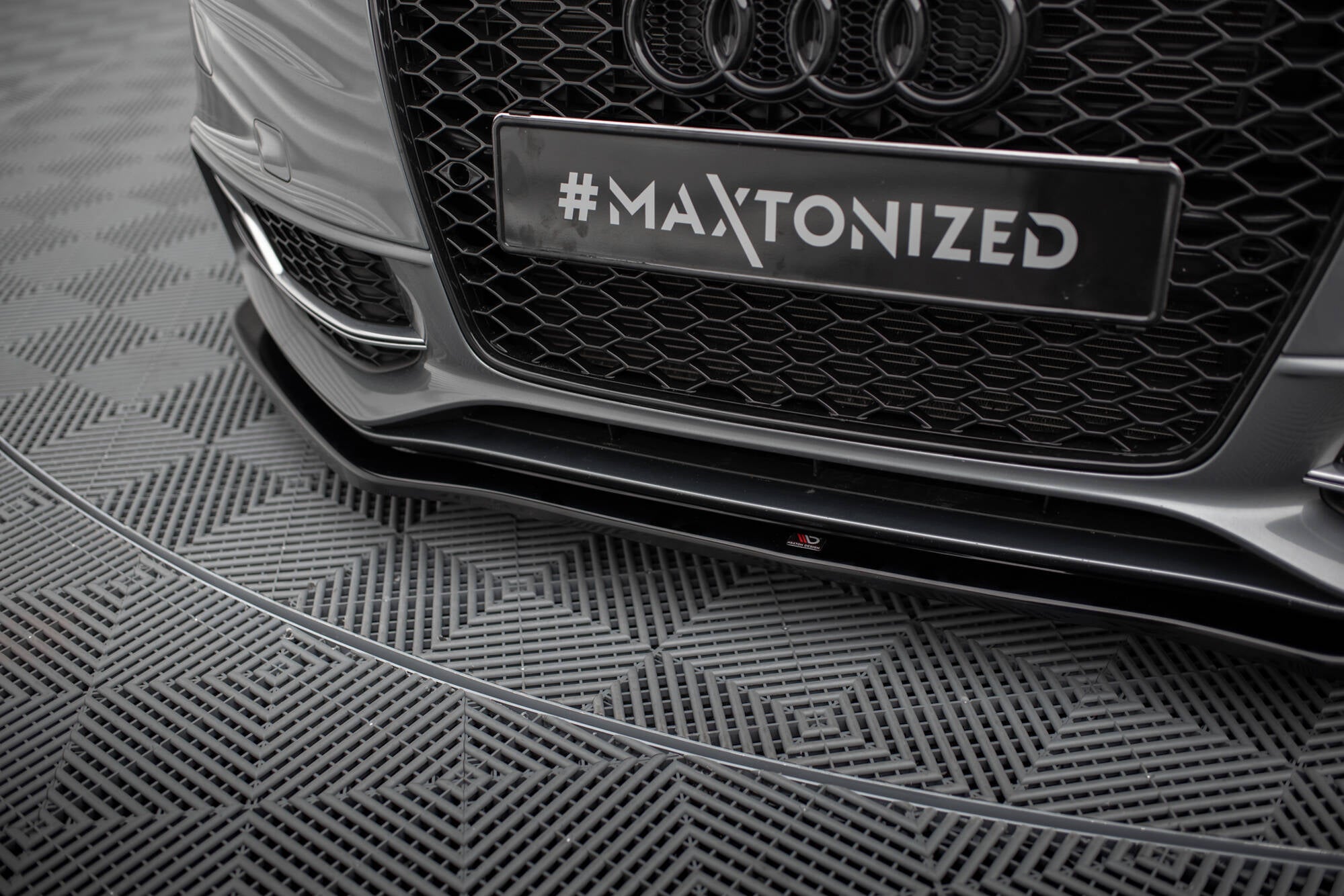 MAXTON DESIGN　アウディ S5 / A5 Sライン　リップスポイラー アウディ S5 / A5 Sライン F5 後期 フロント リップ スポイラー