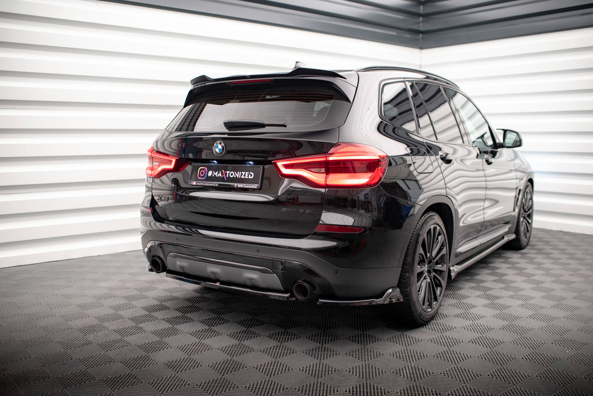 【ヤッさん 】BMW G01 maxton design フロントスポイラ BMW - X3 - MPack - G01 - Facelift - Front Splitter – Maxton