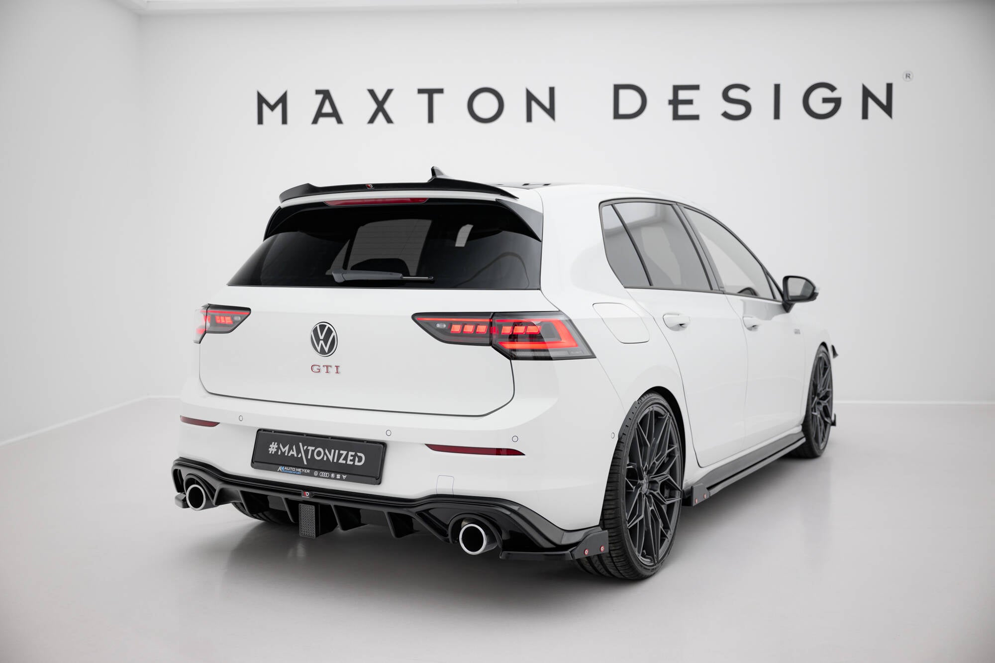 REAR SIDE SPLITTERS + FLAPS V.2 VOLKSWAGEN GOLF 8 GTI – Maxton
