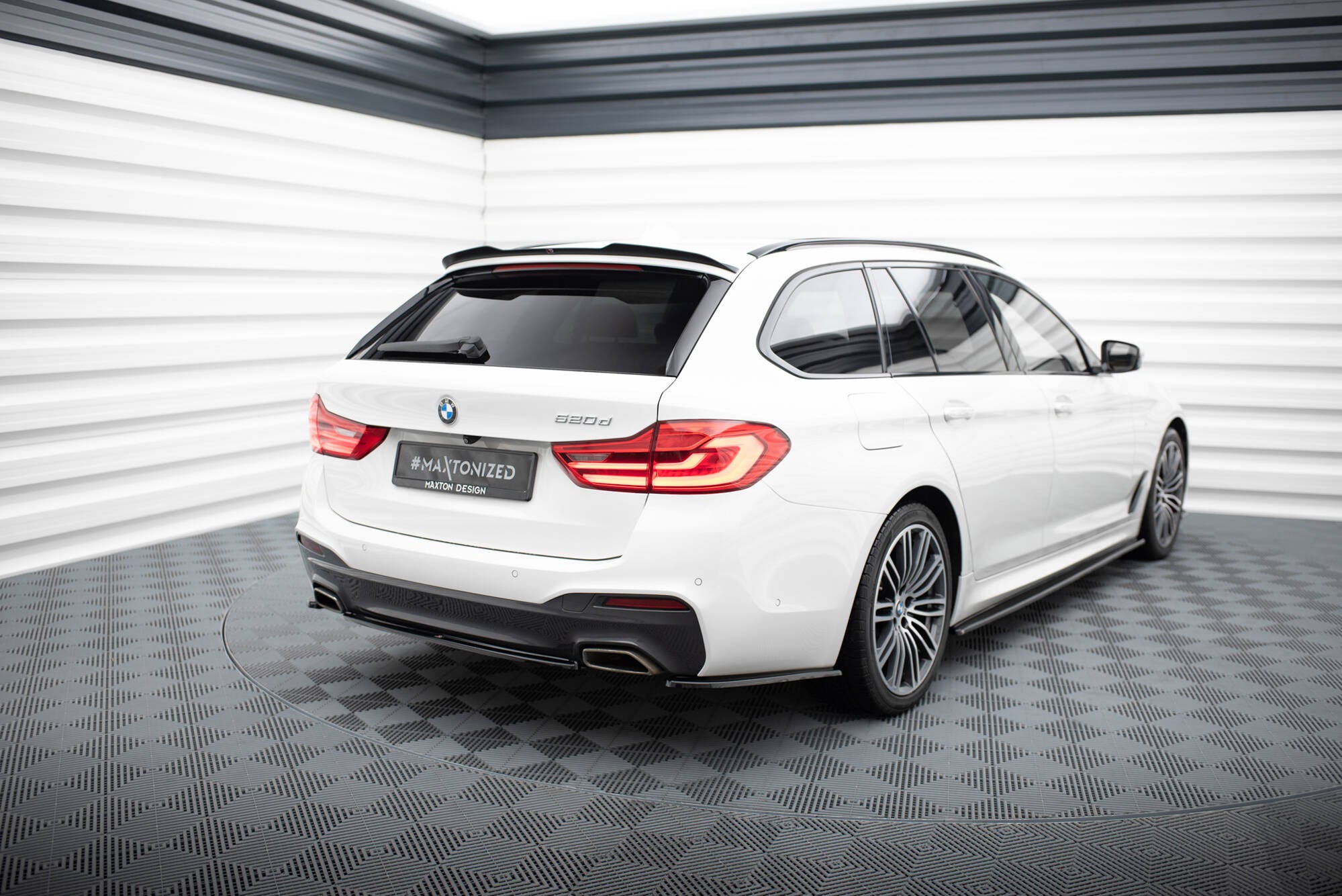 Rear Splitter for BMW 5 G30/ G31 M-Pack – Maxton Design USA