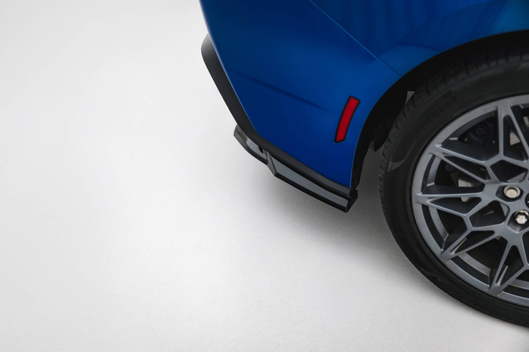 Rear Splitter (with vertical bars) Ford Mustang GT Mk7 – Maxton Design USA
