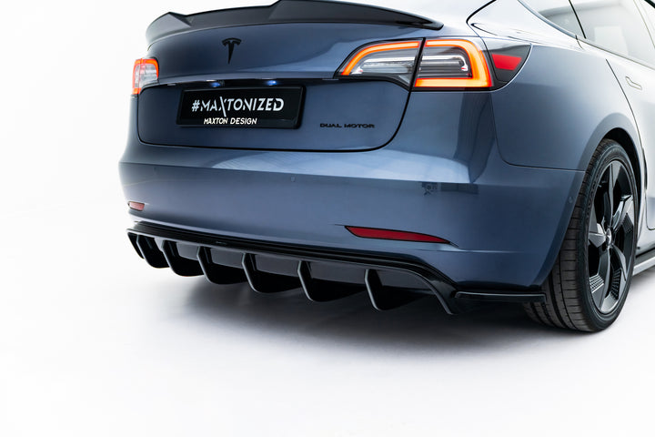 REAR VALANCE V.2 TESLA MODEL 3