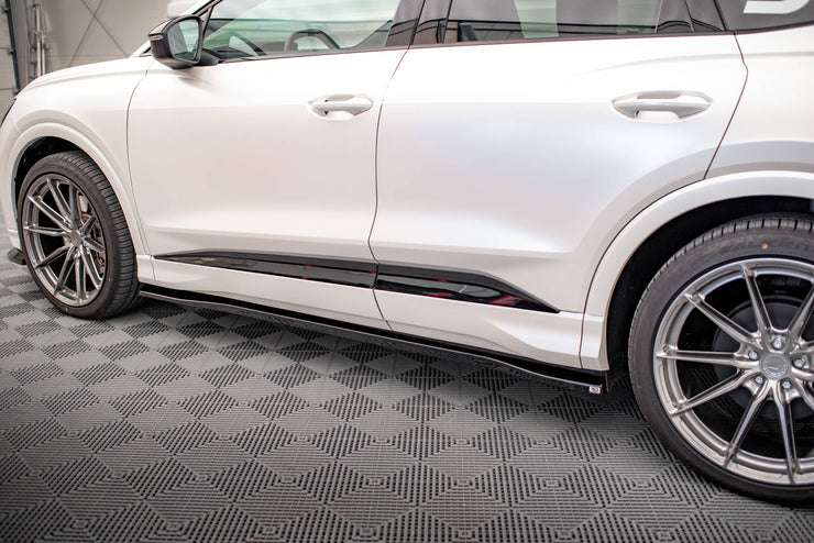 SIDE SKIRTS DIFFUSERS AUDI Q4 E-TRON SPORTBACK MK1