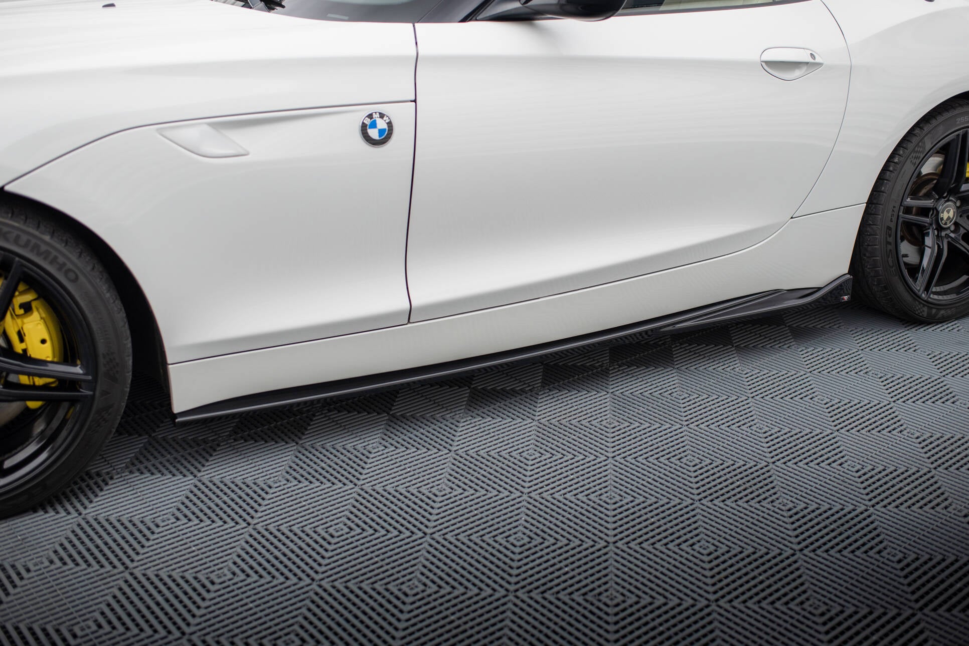 SIDE SKIRTS DIFFUSERS BMW Z4 E89 – Maxton Design USA