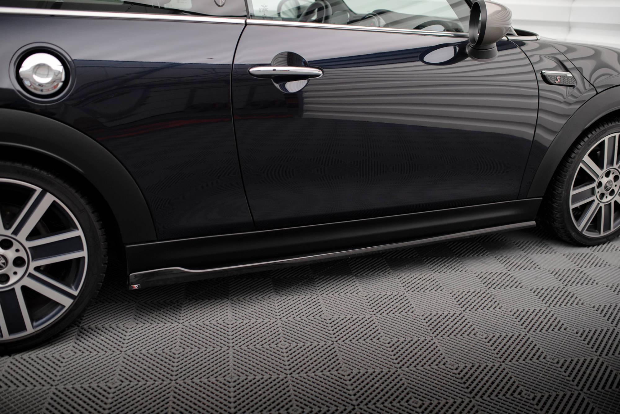 SIDE SKIRTS DIFFUSERS MINI COOPER S F56 FACELIFT – Maxton SIDE SKIRTS DIFFUSERS MINI COOPER S F56 FACELIFT – Maxton