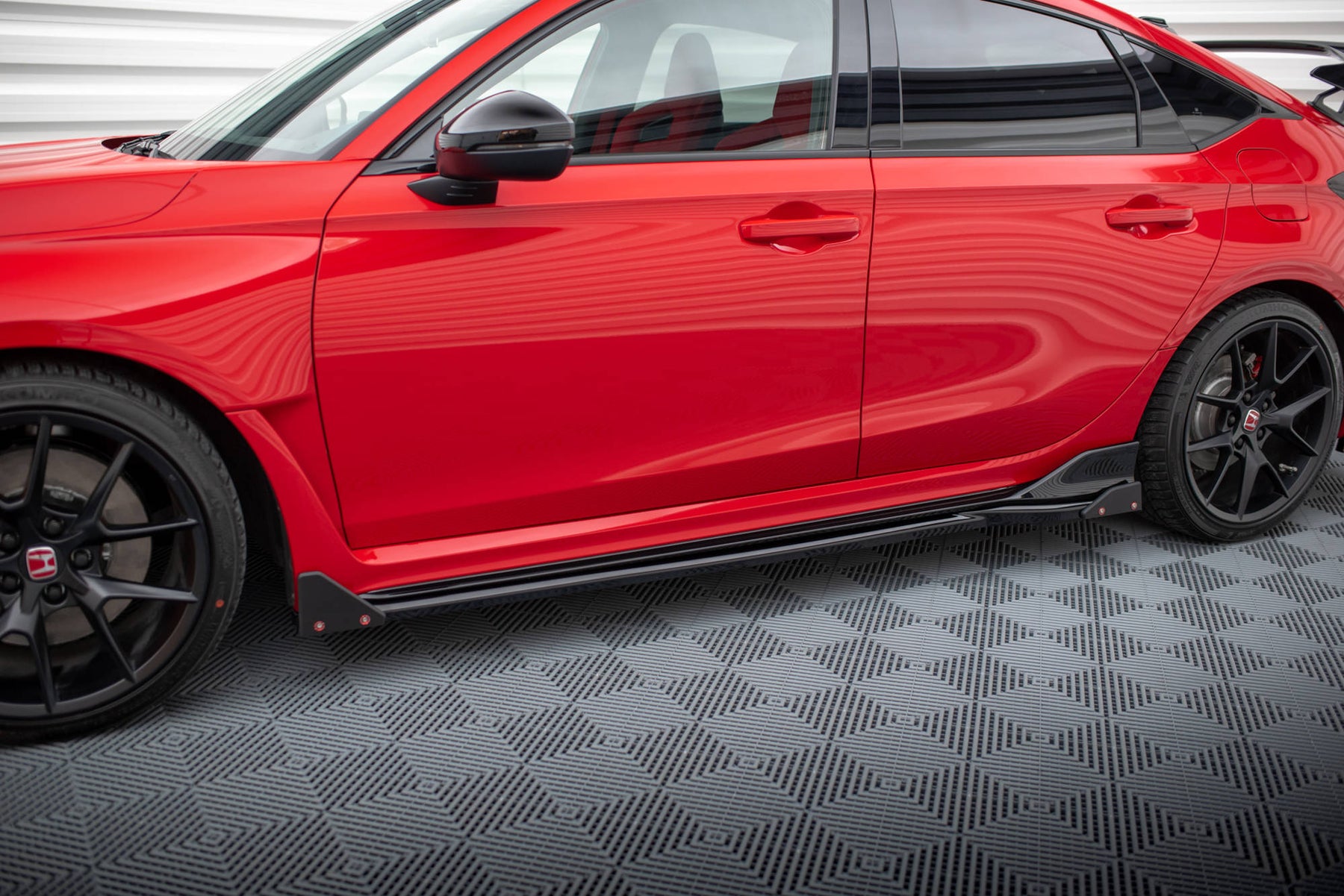 Type R Diffuser SIDE SKIRTS DIFFUSERS V.1 + FLAPS HONDA CIVIC TYPE-R MK 11 – Maxton ...
