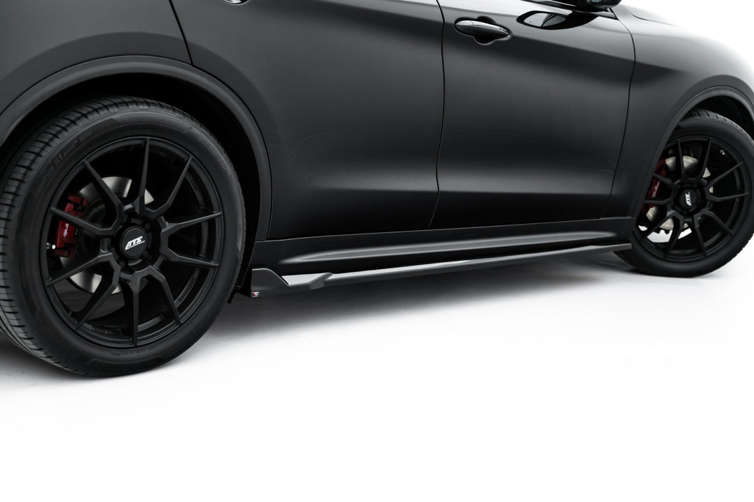 Side Skirts Diffusers V.2 Alfa Romeo Stelvio Mk1