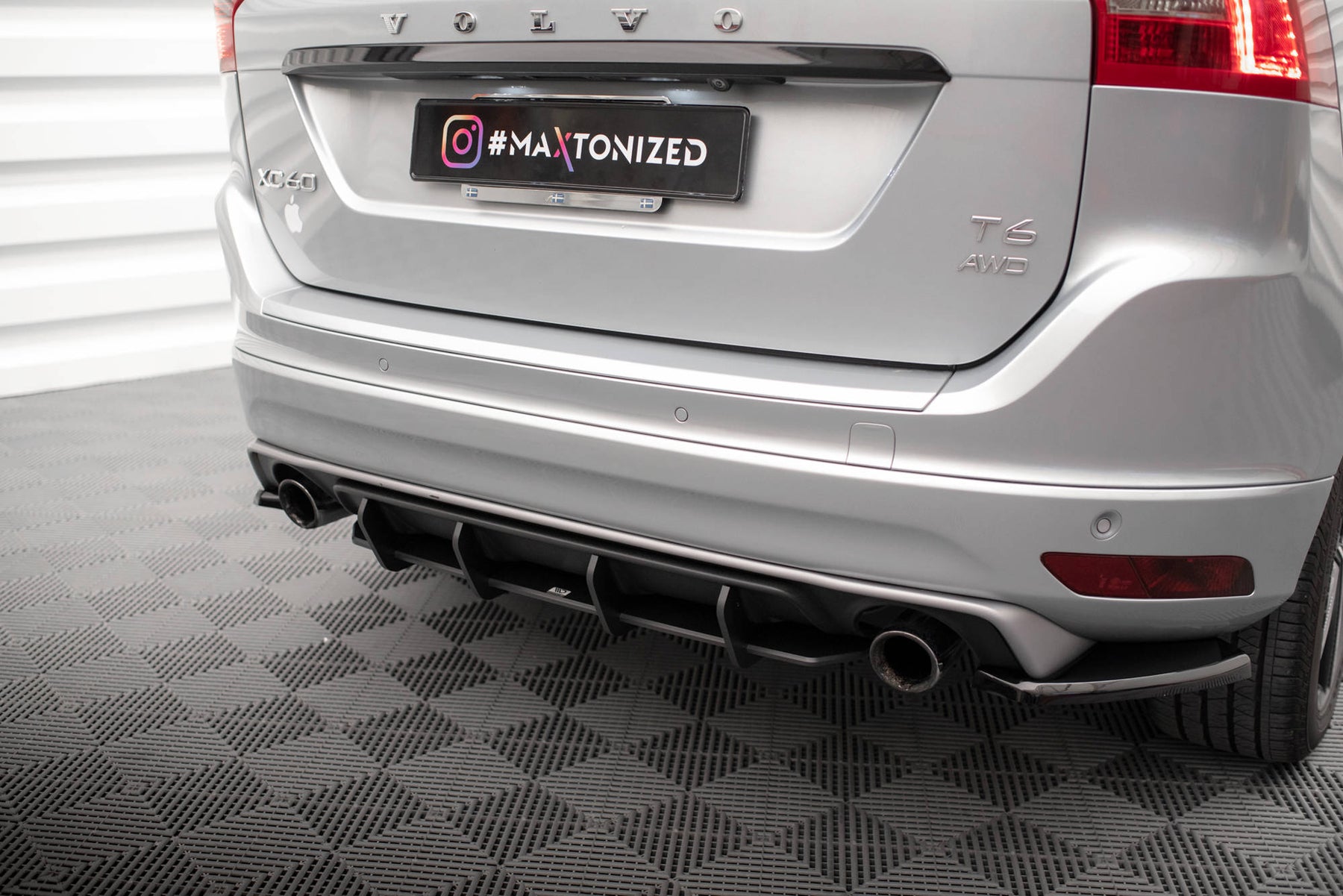 Diffuser Volvo STREET PRO REAR DIFFUSER VOLVO XC60 R-DESIGN MK1 FACELIFT – Maxton ...