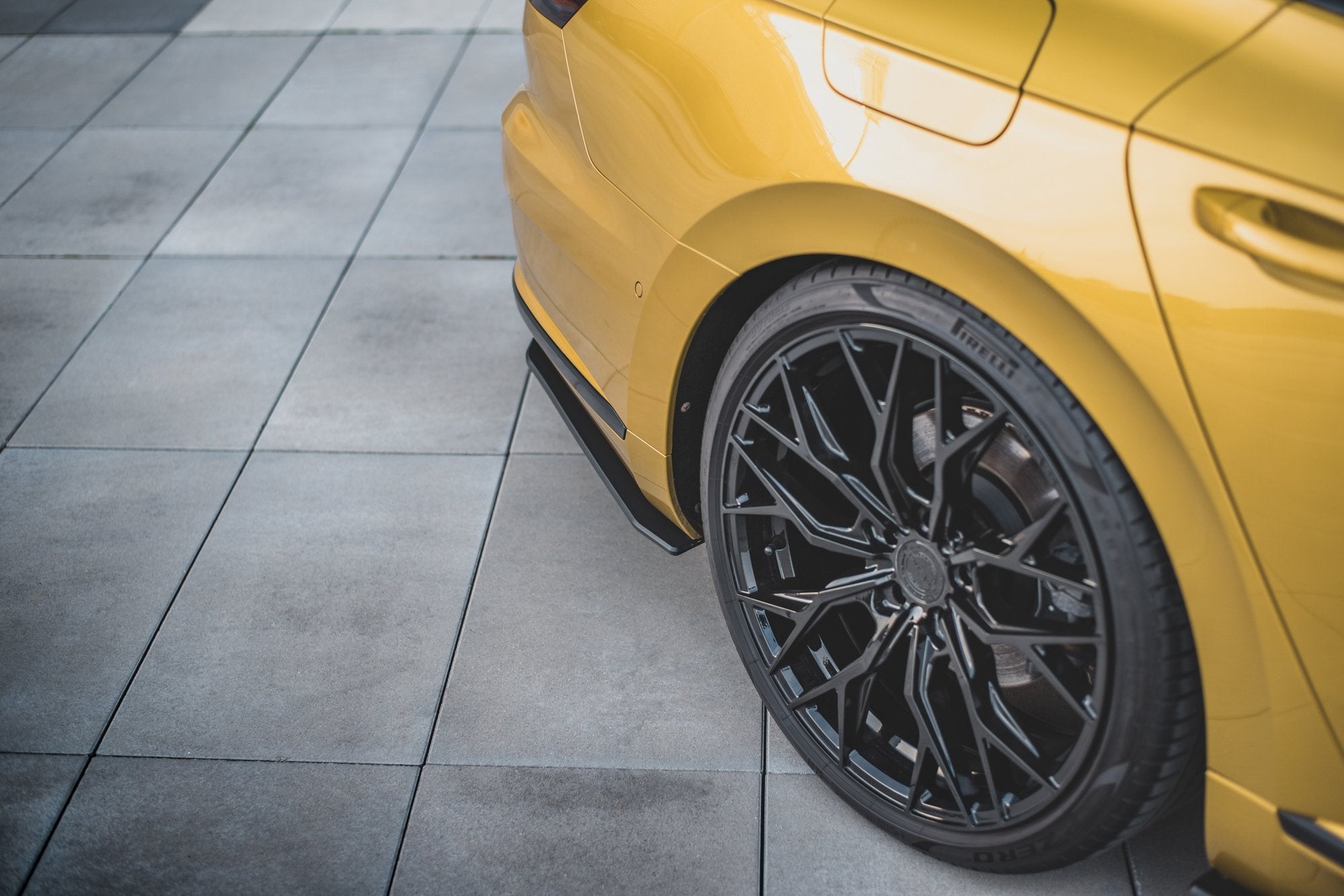 RACING DURABILITY REAR VALANCE VOLKSWAGEN ARTEON R-LINE – Maxton