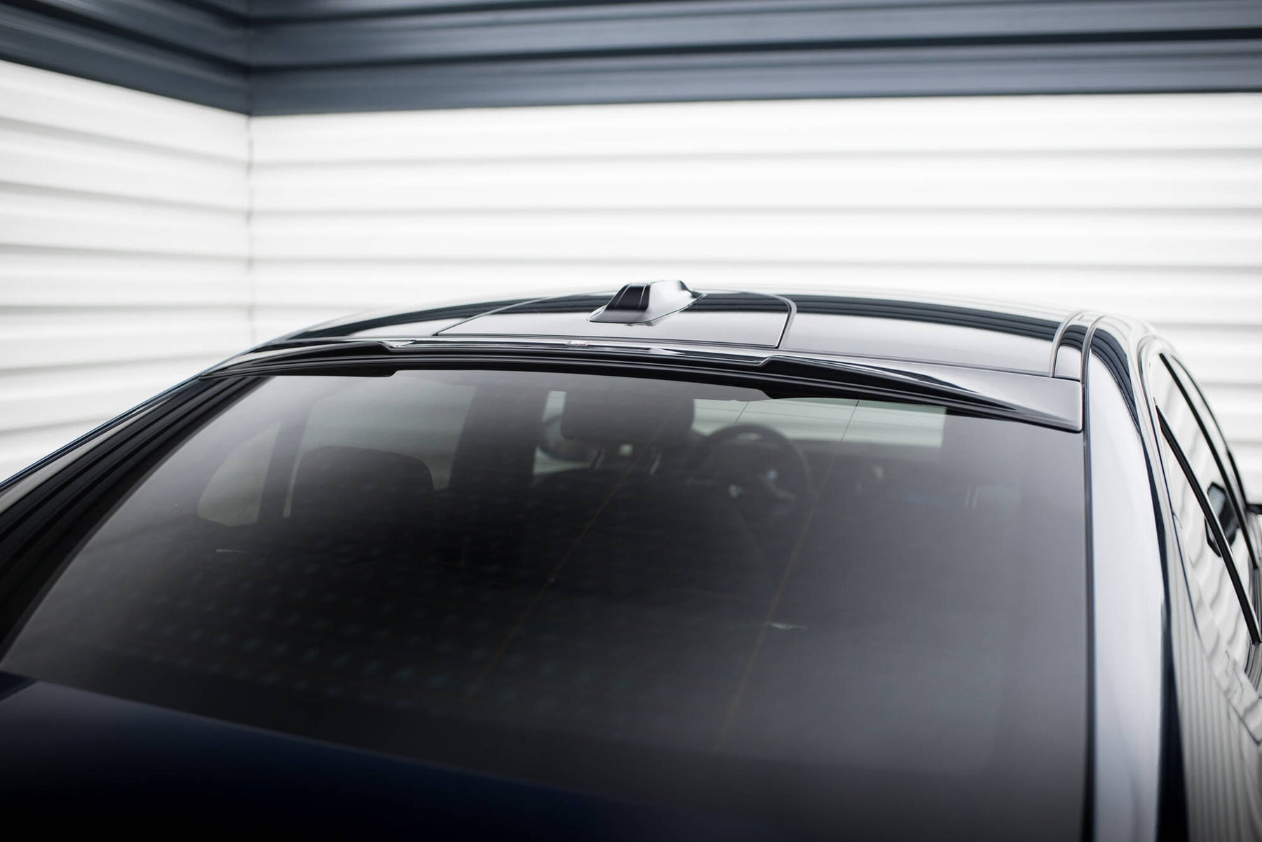 REAR WINDOW EXTENSION BMW 5 M-PACK G60 – Maxton Design USA