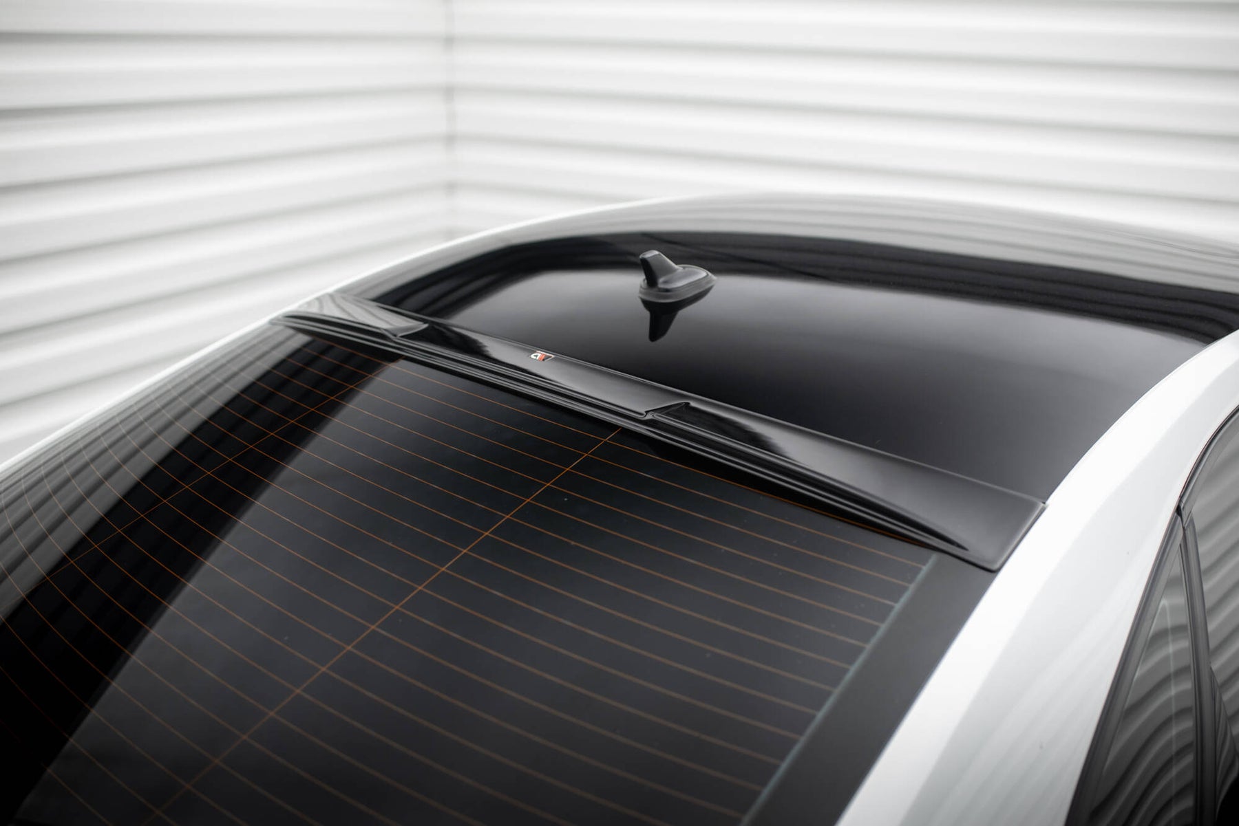 Vw Rear Back Window REAR WINDOW VOLKSWAGEN PASSAT GT B8 FACELIFT USA – Maxton Design USA