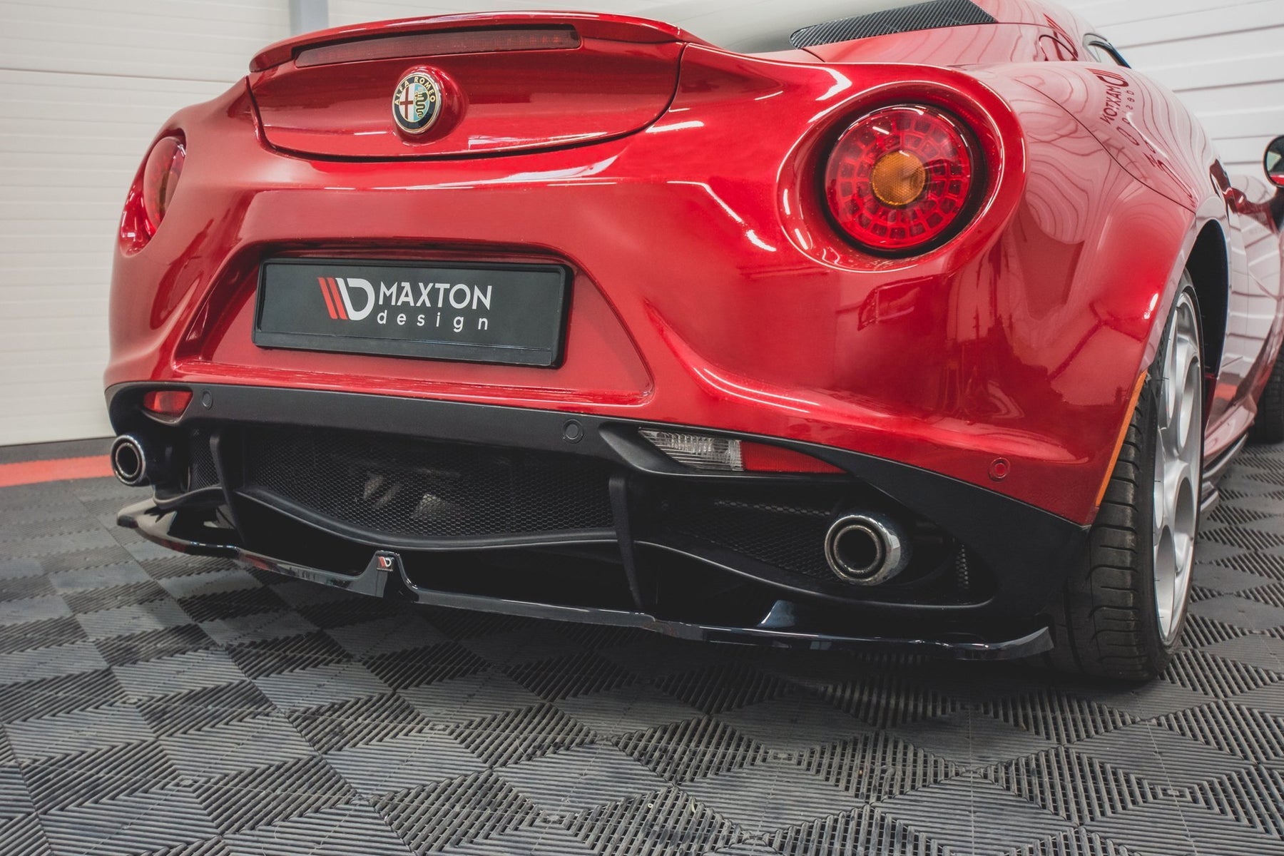 Alfa Romeo Fz Rear CENTRAL REAR SPLITTER ALFA ROMEO 4C – Maxton Design USA