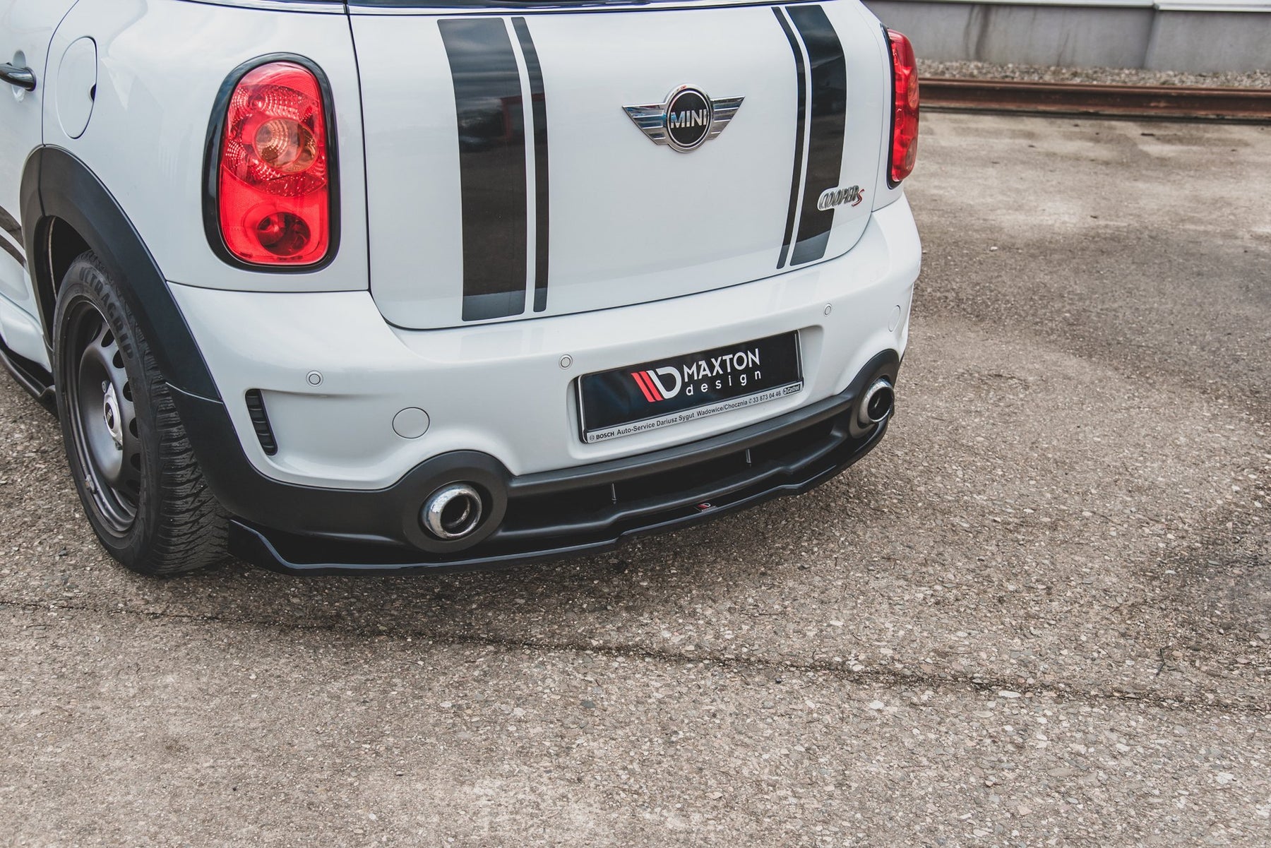 Mini One Rear Splitter CENTRAL REAR SPLITTER MINI COUNTRYMAN MK1 JCW – Maxton Design USA