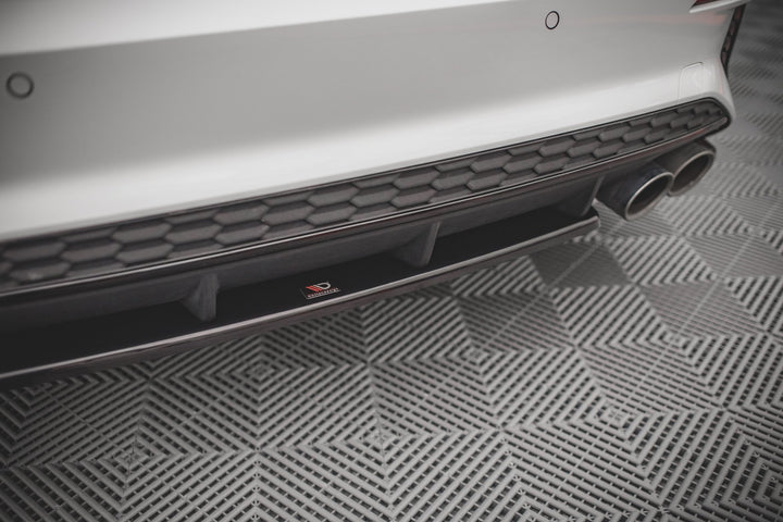 CENTRAL REAR SPLITTER FOR AUDI S3 Sportback 8Y