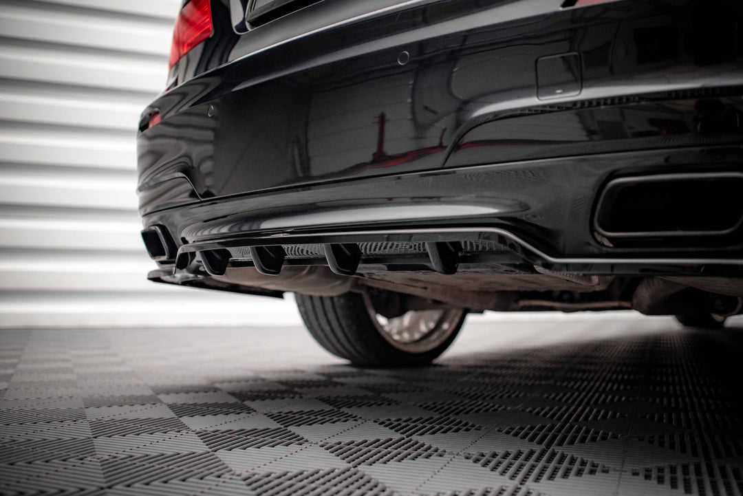 CENTRAL REAR SPLITTER (WITH VERTICAL BARS) BMW 7 M-PACK F01