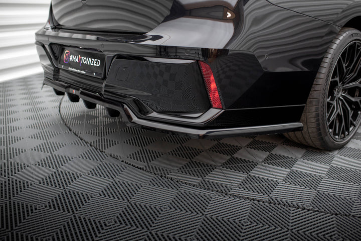 CENTRAL REAR SPLITTER (WITH VERTICAL BARS) BMW 7 M-PACK G70
