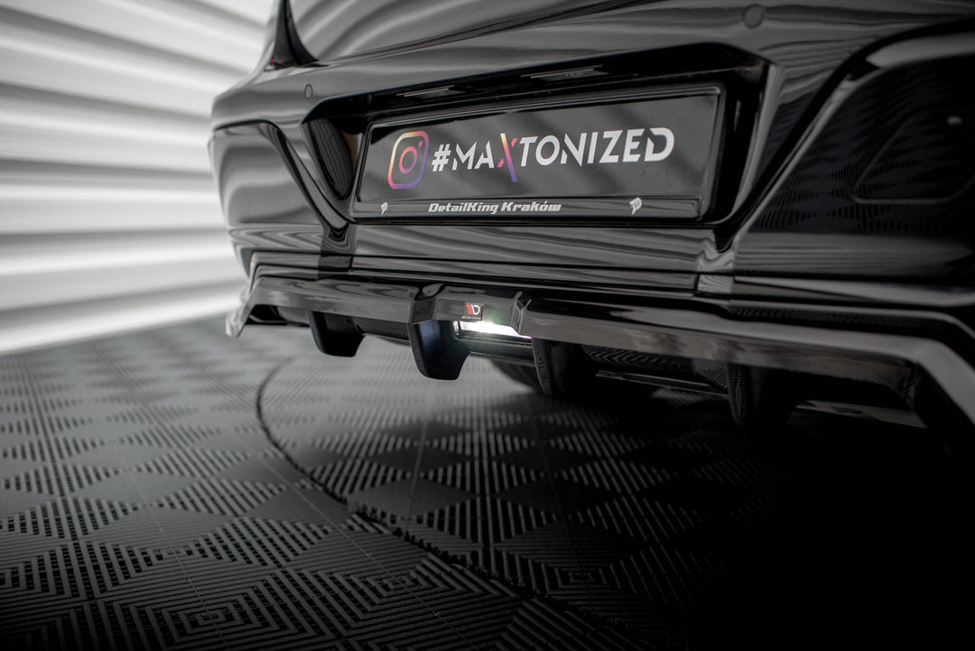 CENTRAL REAR SPLITTER (WITH VERTICAL BARS) BMW 7 M-PACK G70