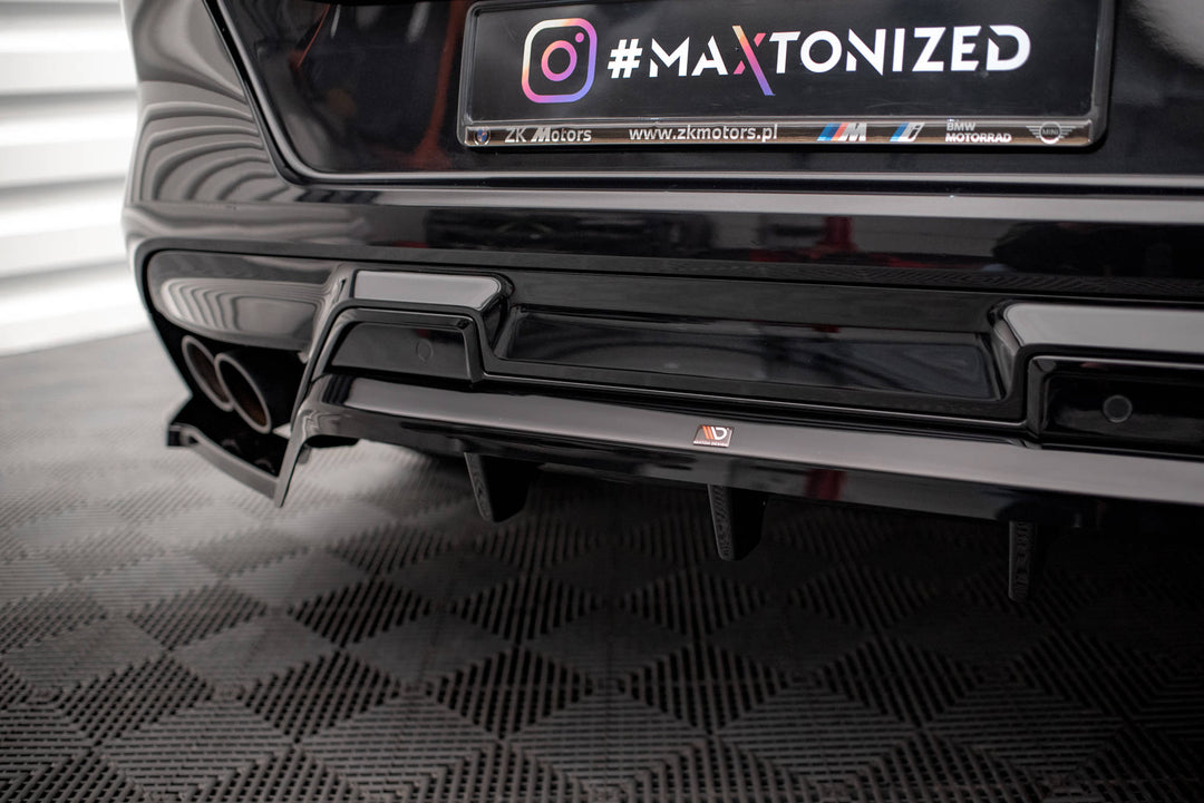 CENTRAL REAR SPLITTER (WITH VERTICAL BARS) BMW X6 M F96 / F96 Facelift