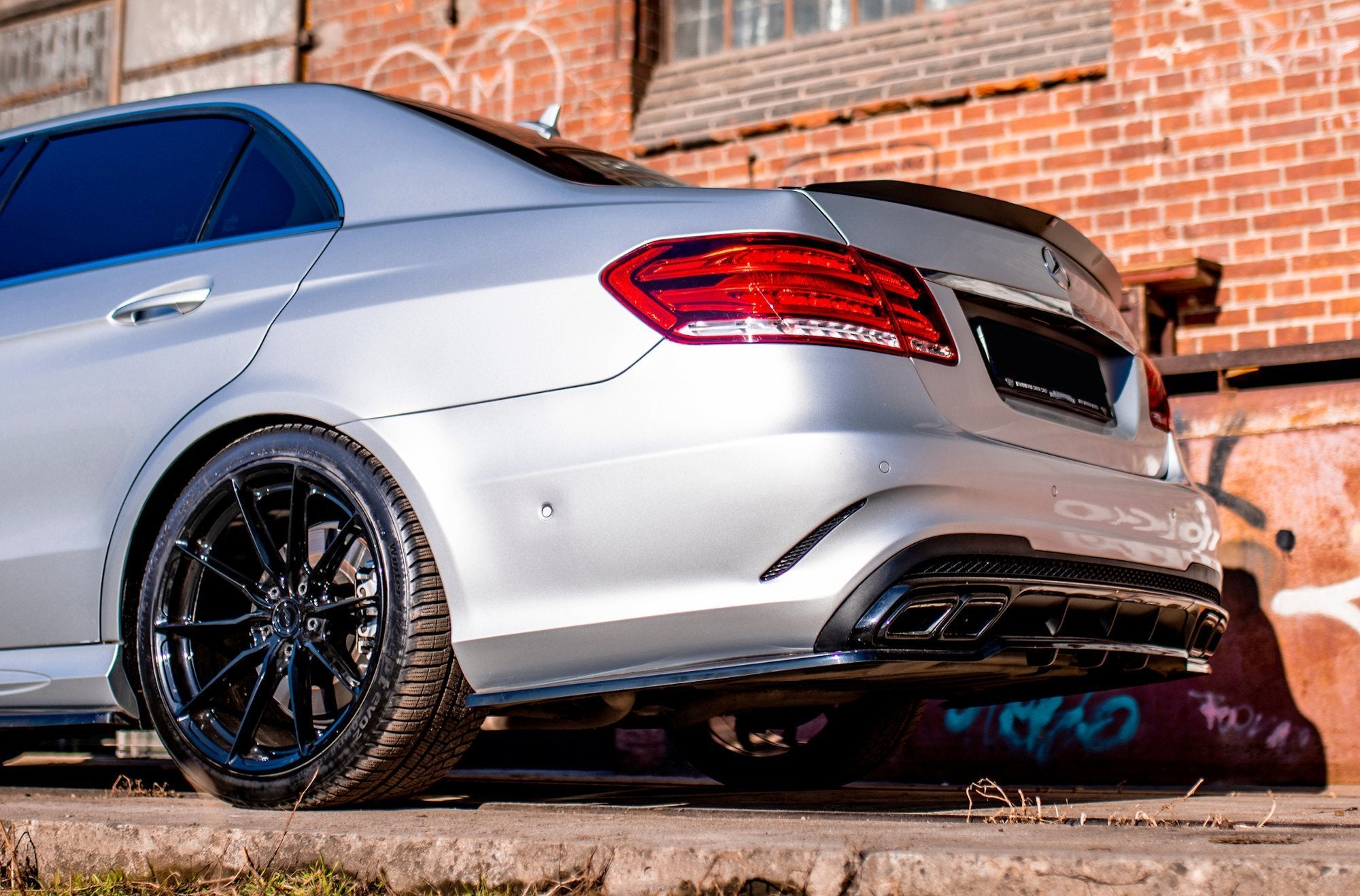 CENTRAL REAR SPLITTER (WITH VERTICAL BARS) MERCEDES-BENZ E63 AMG