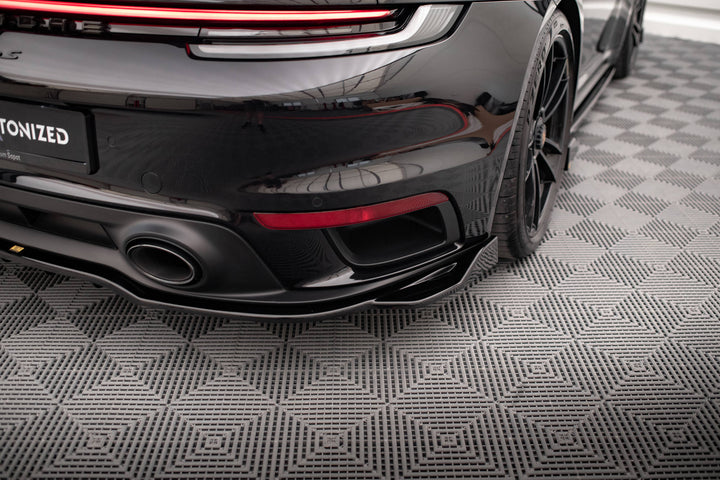 CENTRAL REAR SPLITTER (WITH VERTICAL BARS) PORSCHE 911 TURBO S 992
