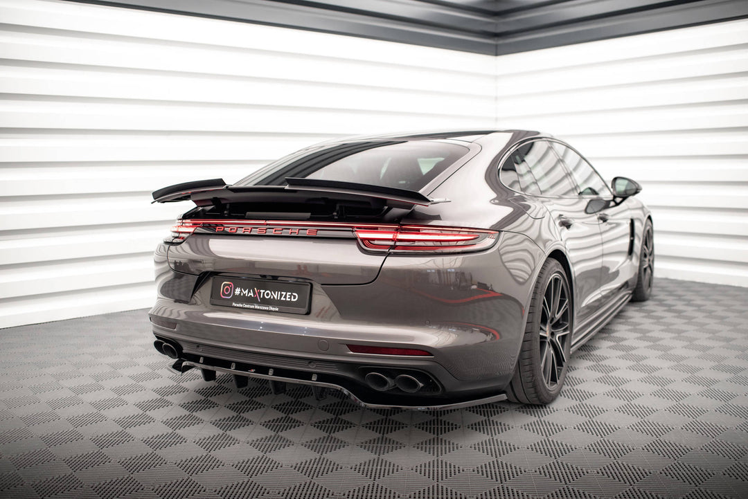 CENTRAL REAR SPLITTER (WITH VERTICAL BARS) PORSCHE PANAMERA 971 Turbo S E-HYBRID / E-Hybrid