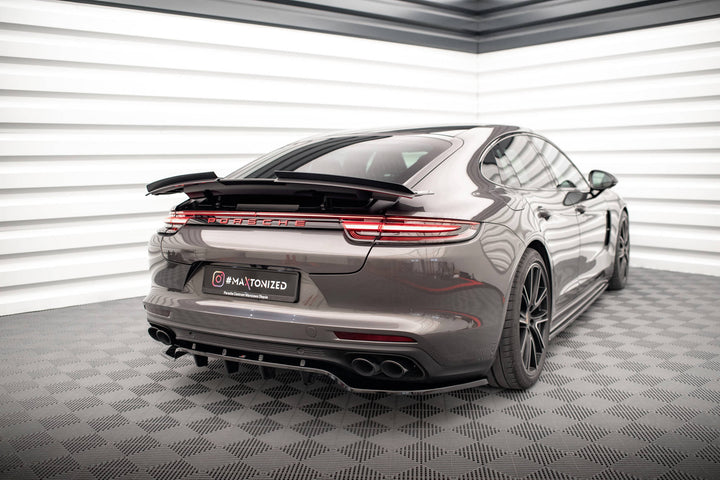 CENTRAL REAR SPLITTER (WITH VERTICAL BARS) PORSCHE PANAMERA 971 Turbo S E-HYBRID / E-Hybrid