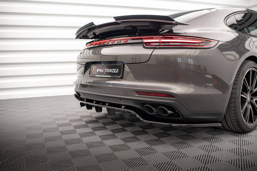 CENTRAL REAR SPLITTER (WITH VERTICAL BARS) PORSCHE PANAMERA 971 Turbo S E-HYBRID / E-Hybrid