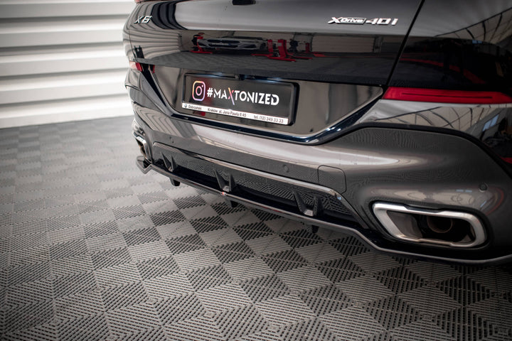 CENTRAL REAR SPLITTER (WITH VERTICAL BARS) V.2 BMW X6 M-PACK G06