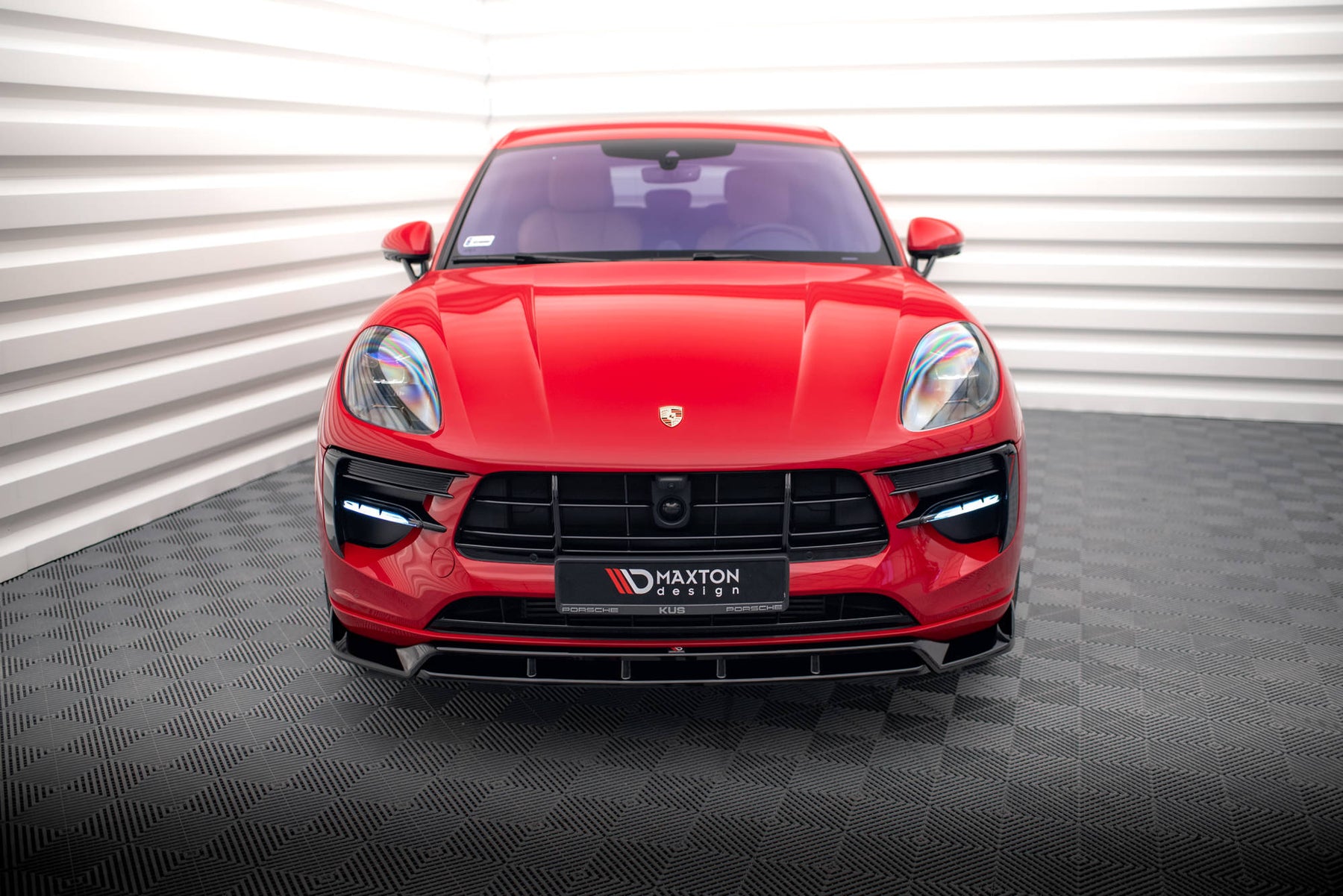 ※ジャンク品※PORSCHE　MACAN用　リップスポイラー　マクストンデザイン eng_pl_Front-Splitter-V-2-