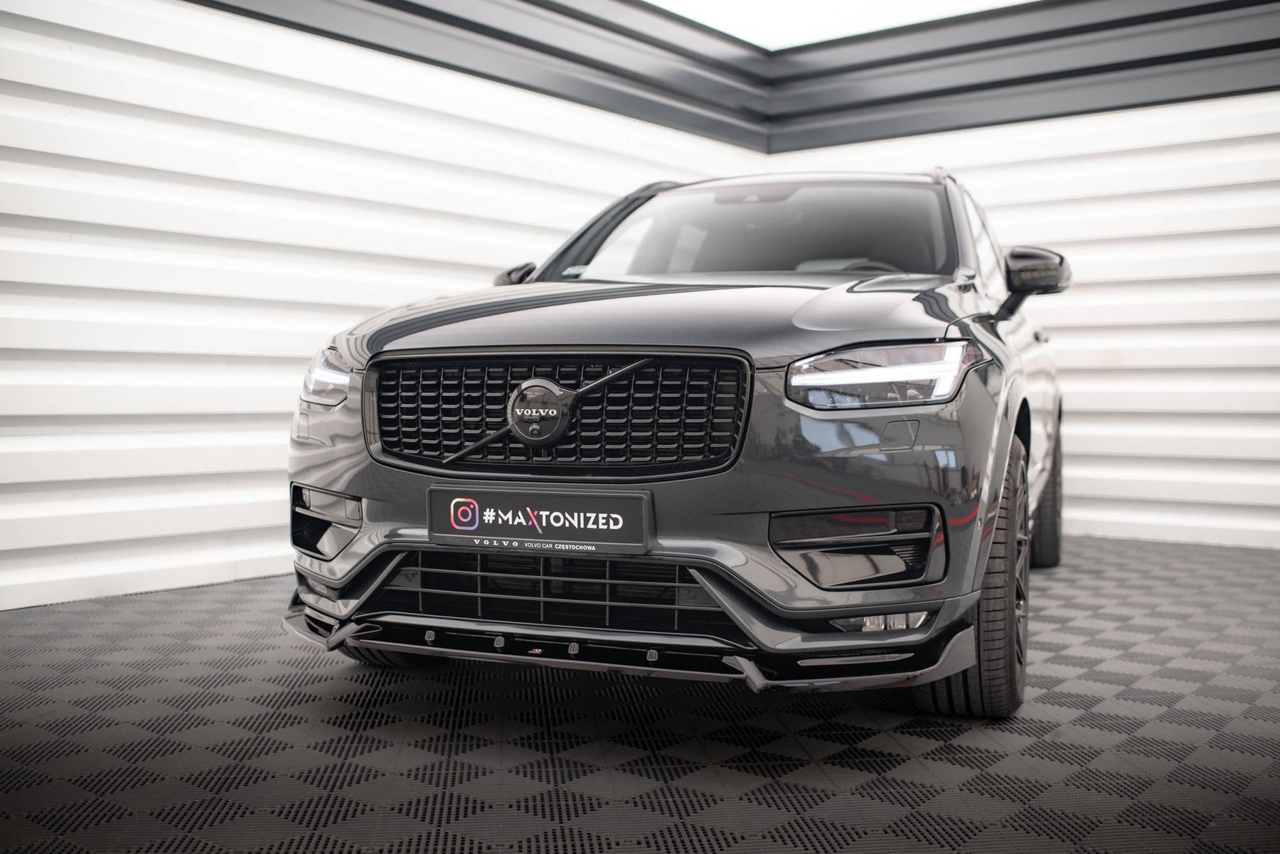 Xc70 R Design FRONT SPLITTER V.2 VOLVO XC90 R-DESIGN MK2 FACELIFT – Maxton Design USA
