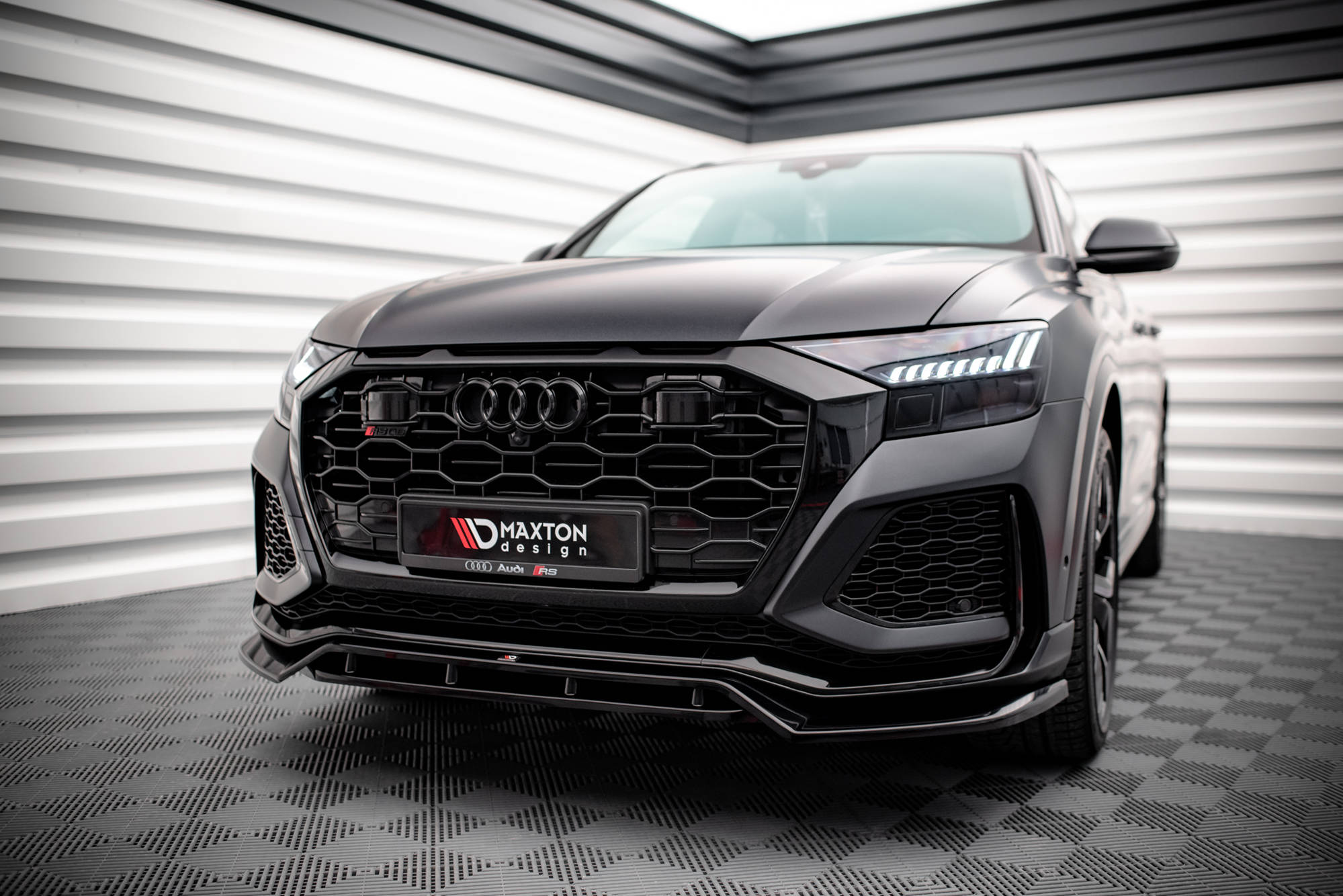 eng_pl_Front-Splitter-V-3-Audi