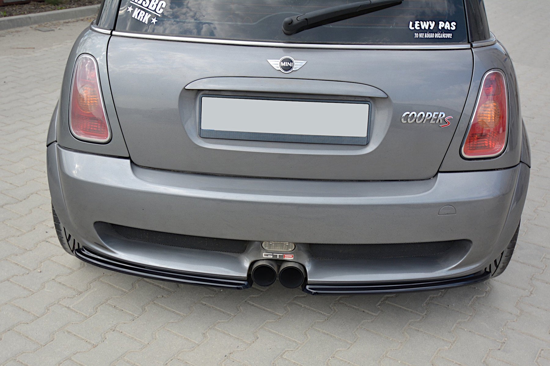 Mini R53 Rear Net REAR SIDE SPLITTERS MINI R53 COOPER S JCW – Maxton Design USA