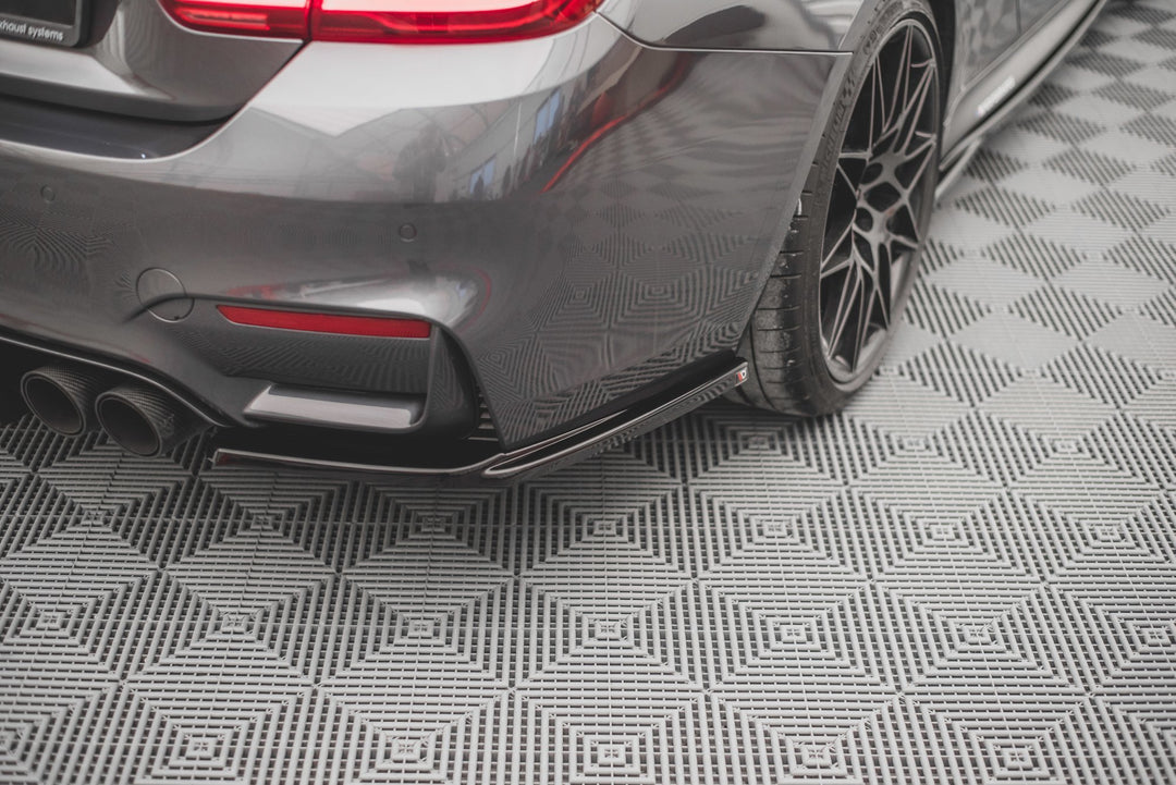 REAR SIDE SPLITTERS V.1 BMW M4 F82