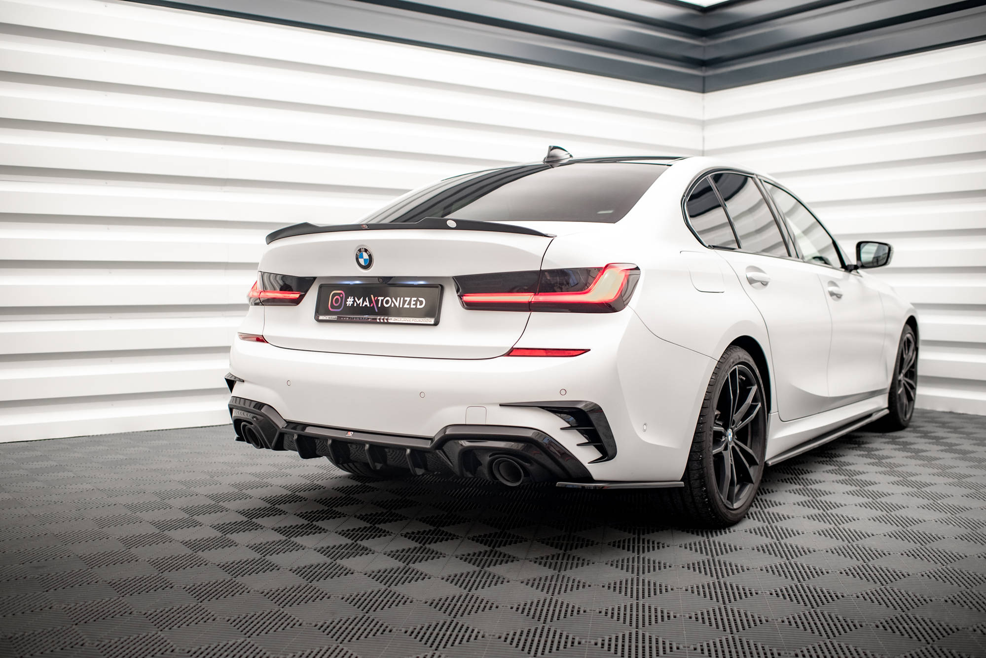 REAR VALANCE SUITABLE FOR BMW 3 M-PACK G20 / G21 – Maxton Design USA