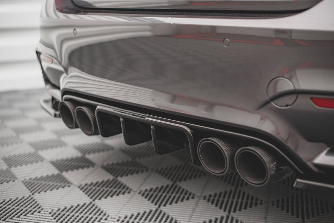REAR VALANCE BMW M4 F82